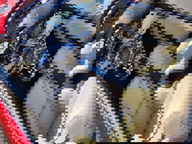 Used 2015 Mercedes-Benz SLK 250 w/ Premium Package image 19