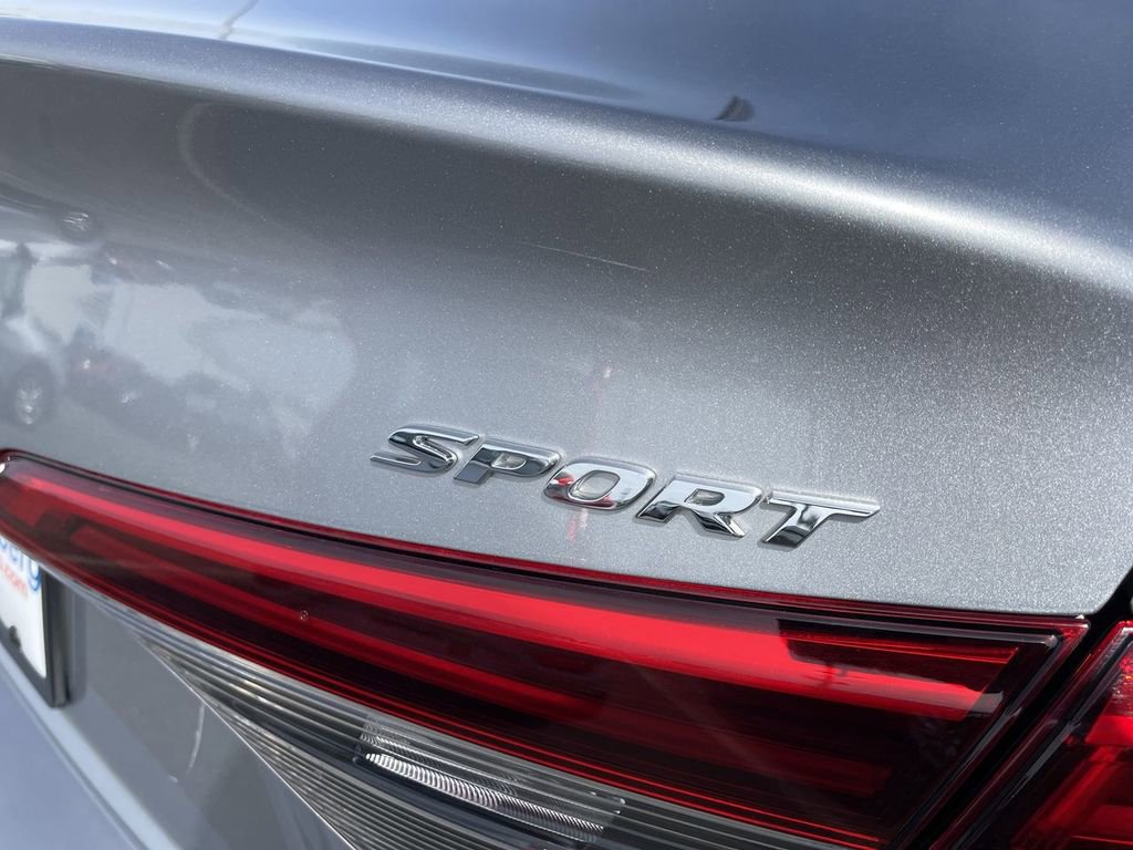 Used 2023 Honda Civic Sport image 8