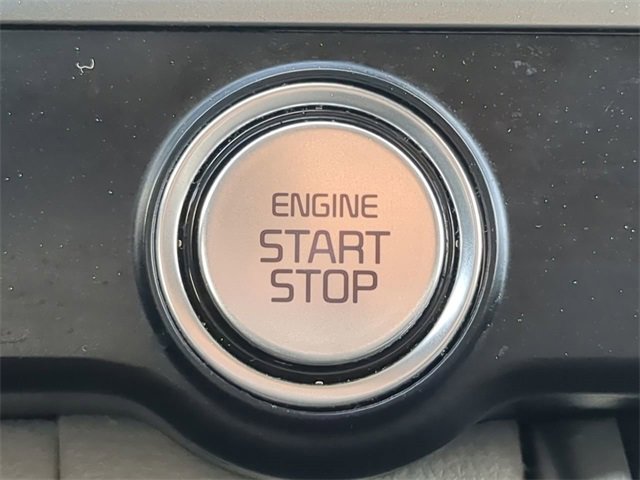 Used 2024 Kia Carnival LX image 34