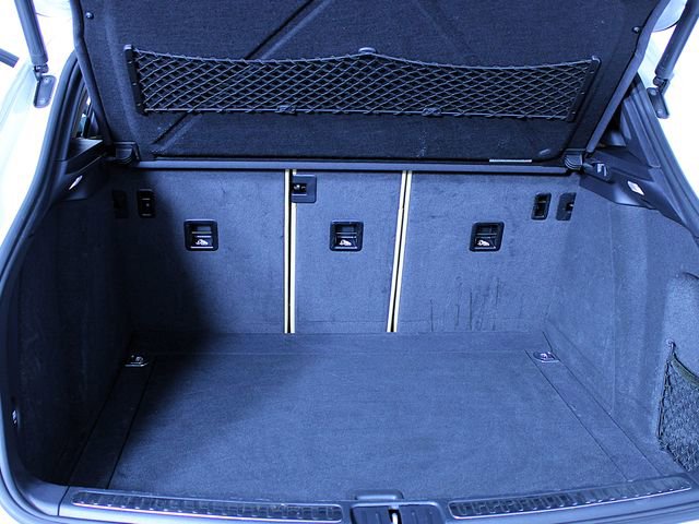 Certified 2018 Porsche Macan image 22