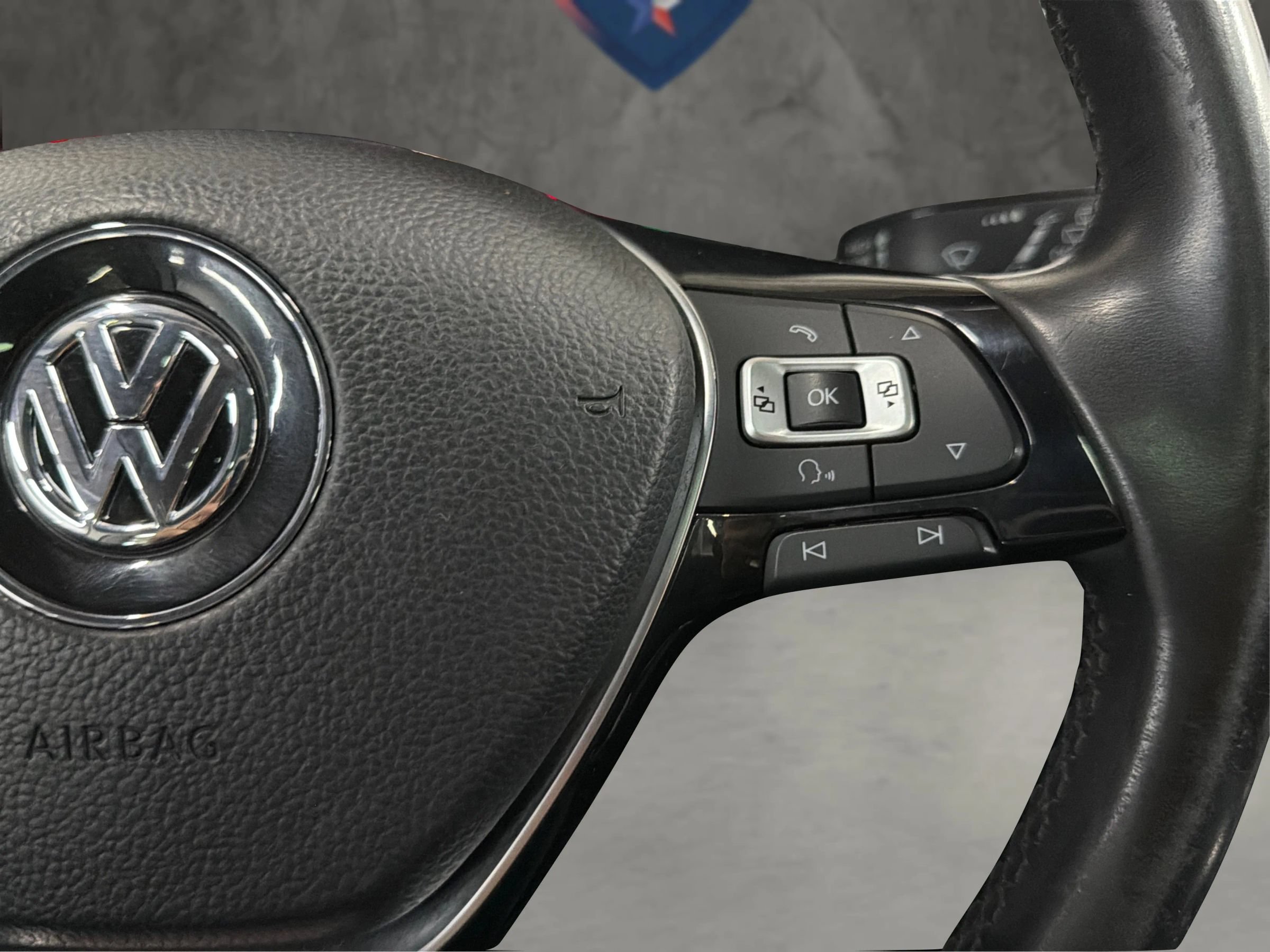Used 2018 Volkswagen Atlas SEL AWD/4WD image 25