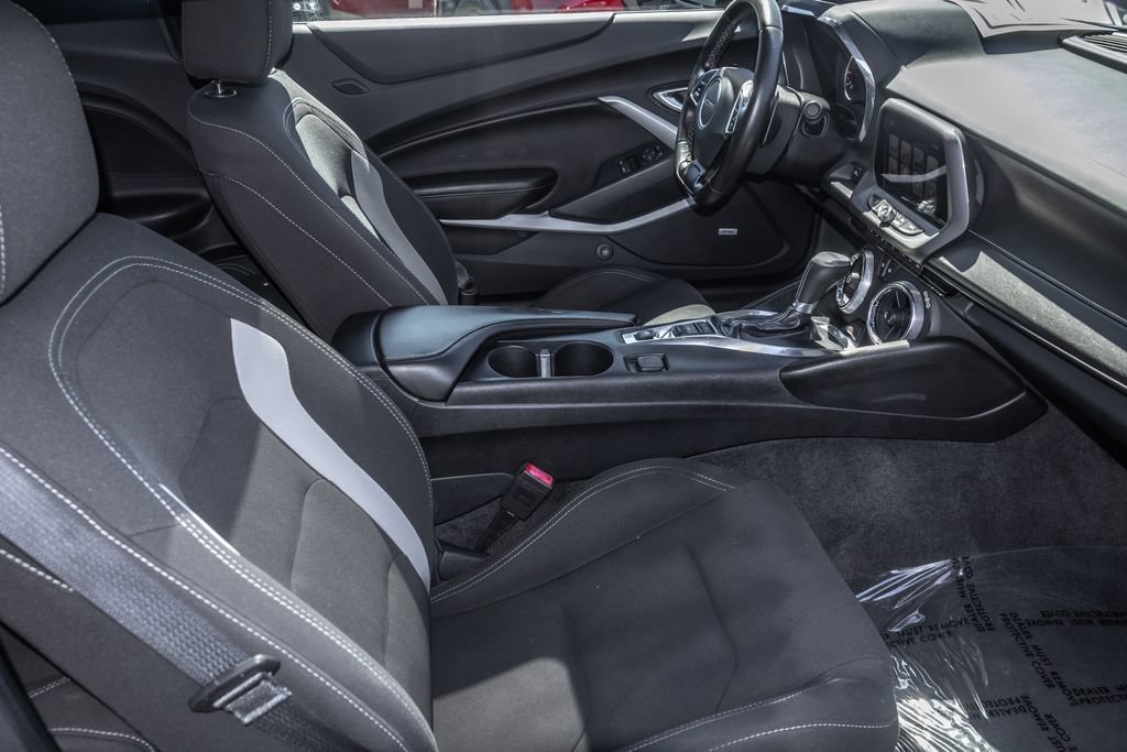 Used 2018 Chevrolet Camaro LT w/ RS Package RWD image 31