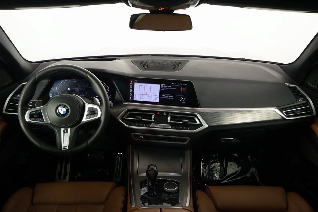 Used 2019 BMW X5 xDrive50i w/ M Sport Package AWD/4WD image 8
