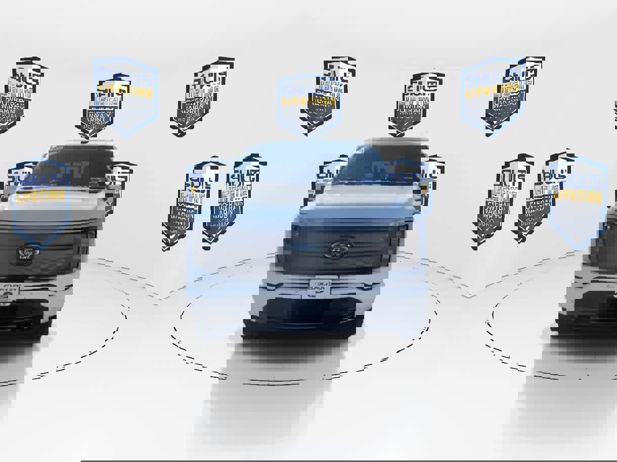 Used 2022 Ford F150 Lightning Lariat image 4