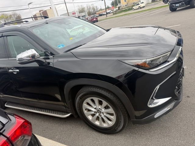 Used 2024 Toyota Grand Highlander XLE AWD/4WD image 7