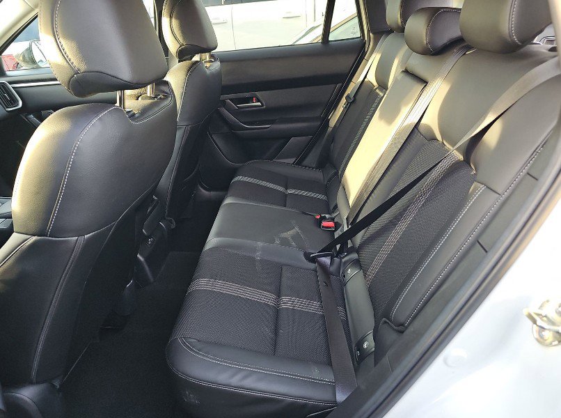 Used 2025 MAZDA CX-50 AWD 2.5 S w/ Premium Package image 11