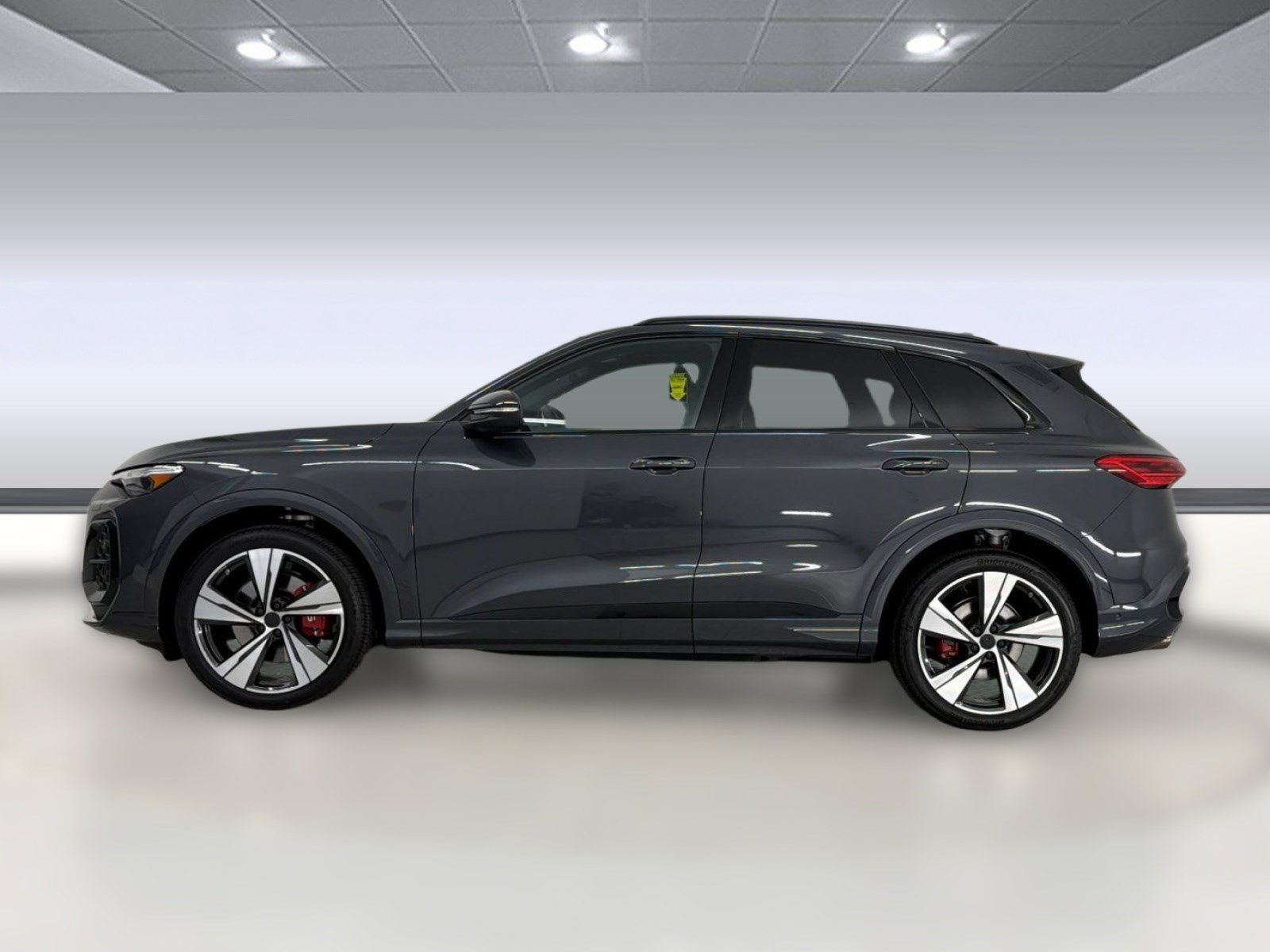 New 2026 Audi SQ5 Premium Plus AWD/4WD image 2