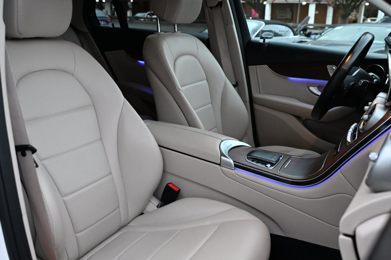 Used 2022 Mercedes-Benz GLC 300 4MATIC image 31