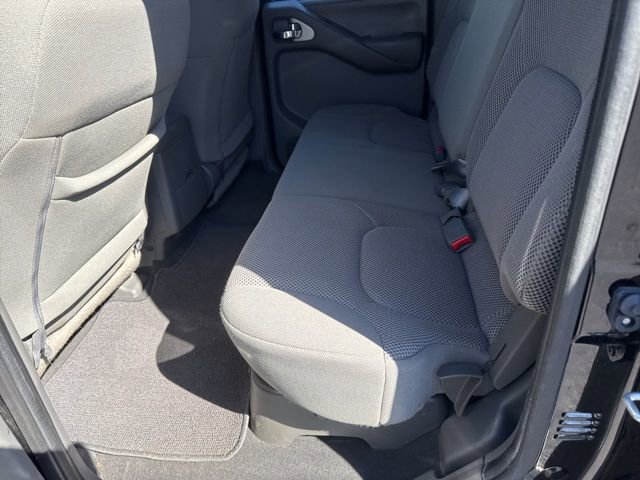 Used 2021 Nissan Frontier SV w/ Midnight Edition Floor Mats image 13