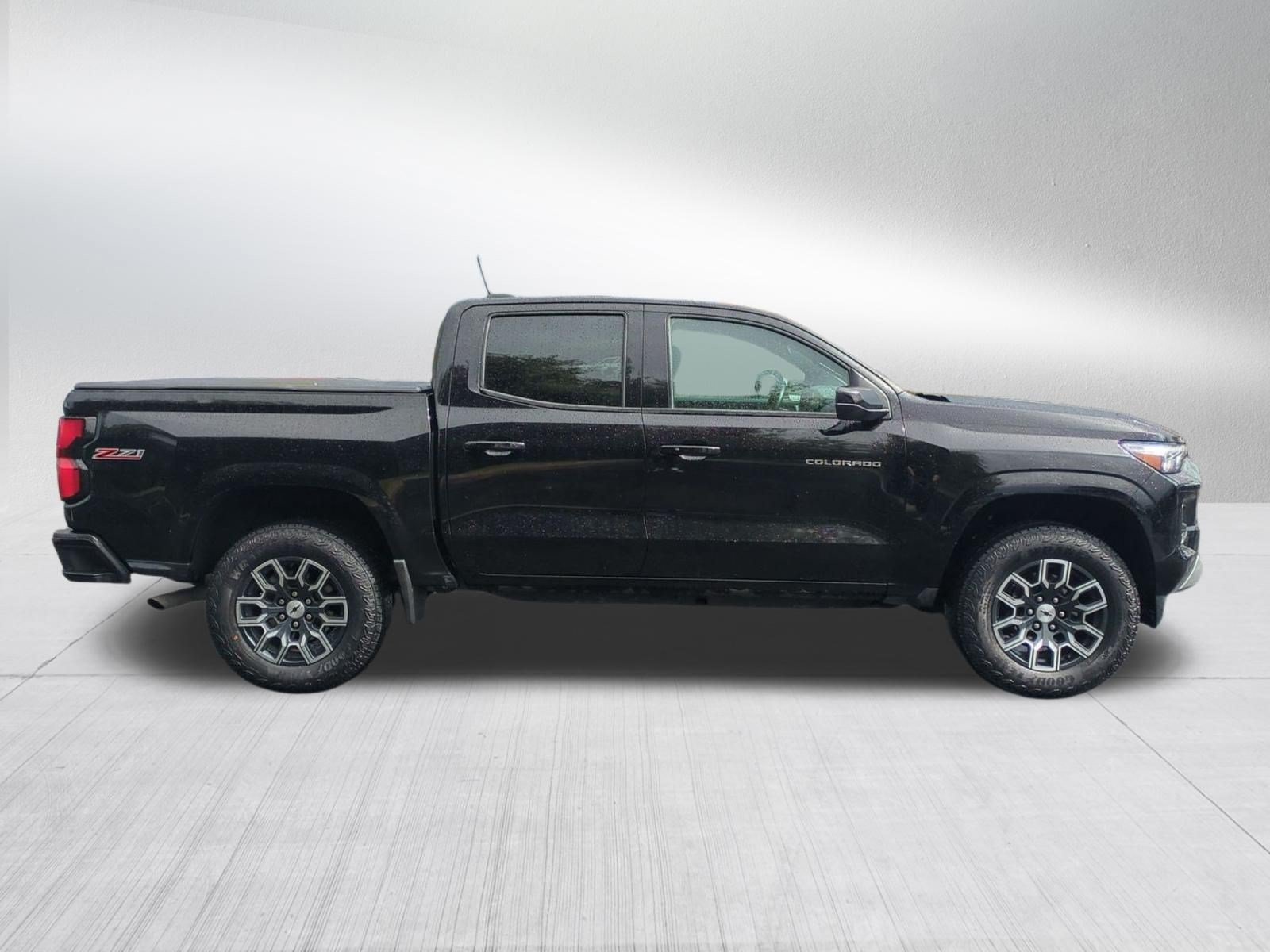 Certified 2023 Chevrolet Colorado Z71 w/ Advanced Trailering Package AWD/4WD image 7