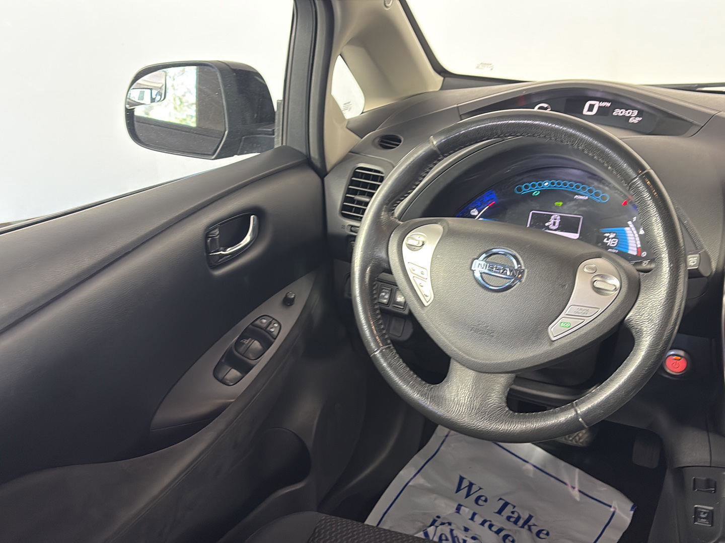 Used 2015 Nissan Leaf S w/ Charge Package image 16