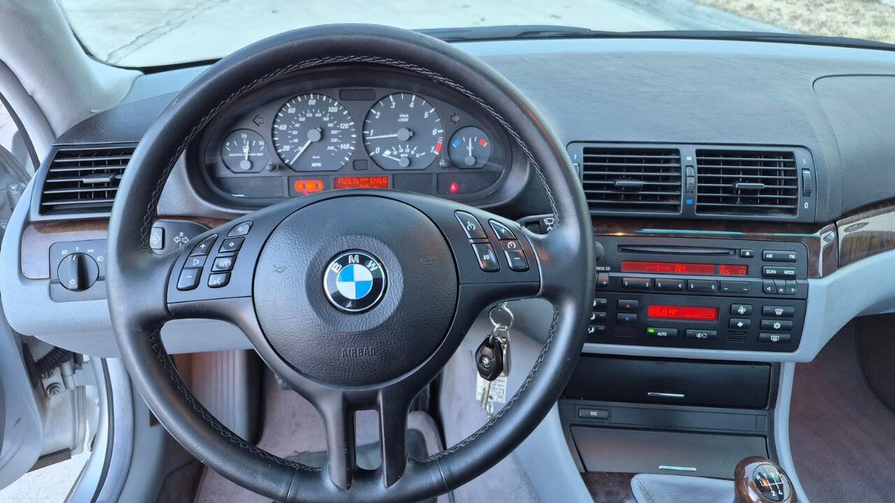 Used 2004 BMW 325Ci Coupe image 26