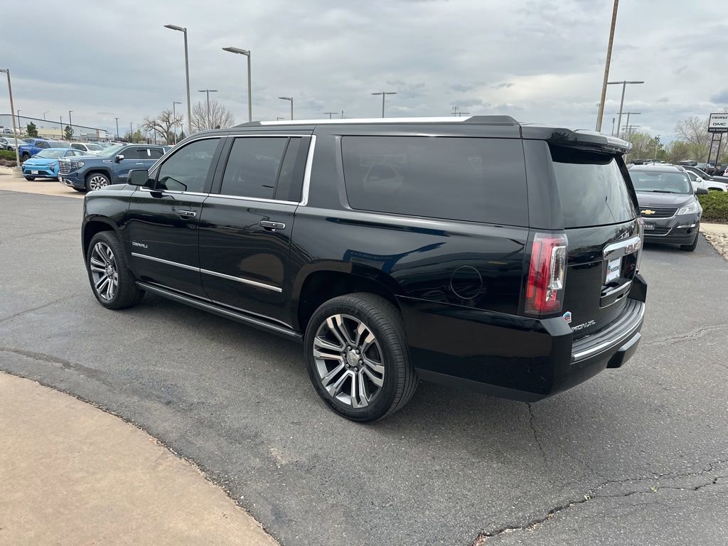 Used 2020 GMC Yukon XL Denali w/ Denali Premium Package image 40