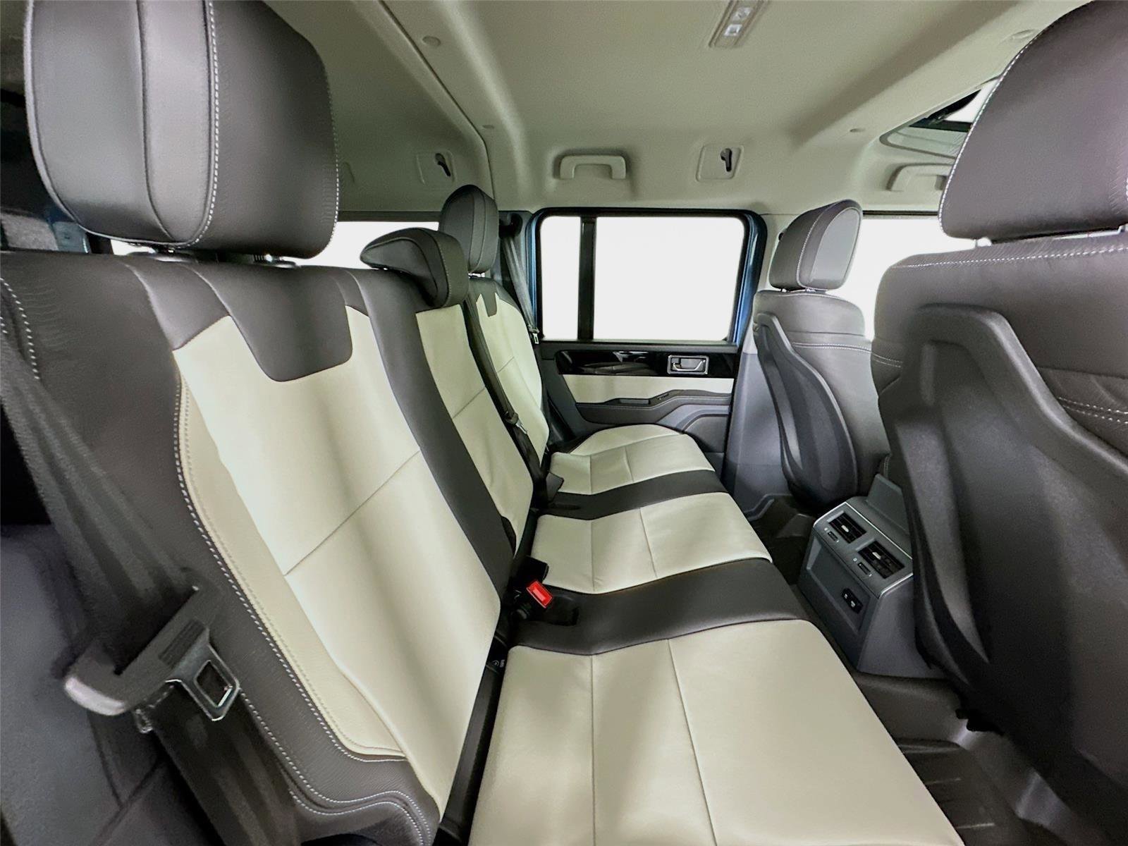 New 2025 INEOS Grenadier Fieldmaster Edition image 47