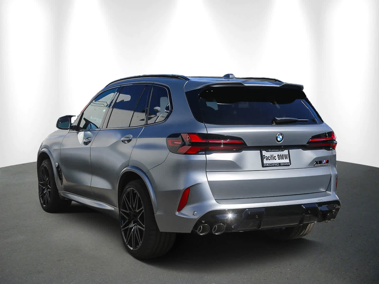 New 2026 BMW X5 M Competition w/ Executive Package image 4