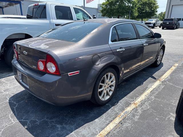 Used 2010 Chevrolet Malibu LTZ FWD image 2