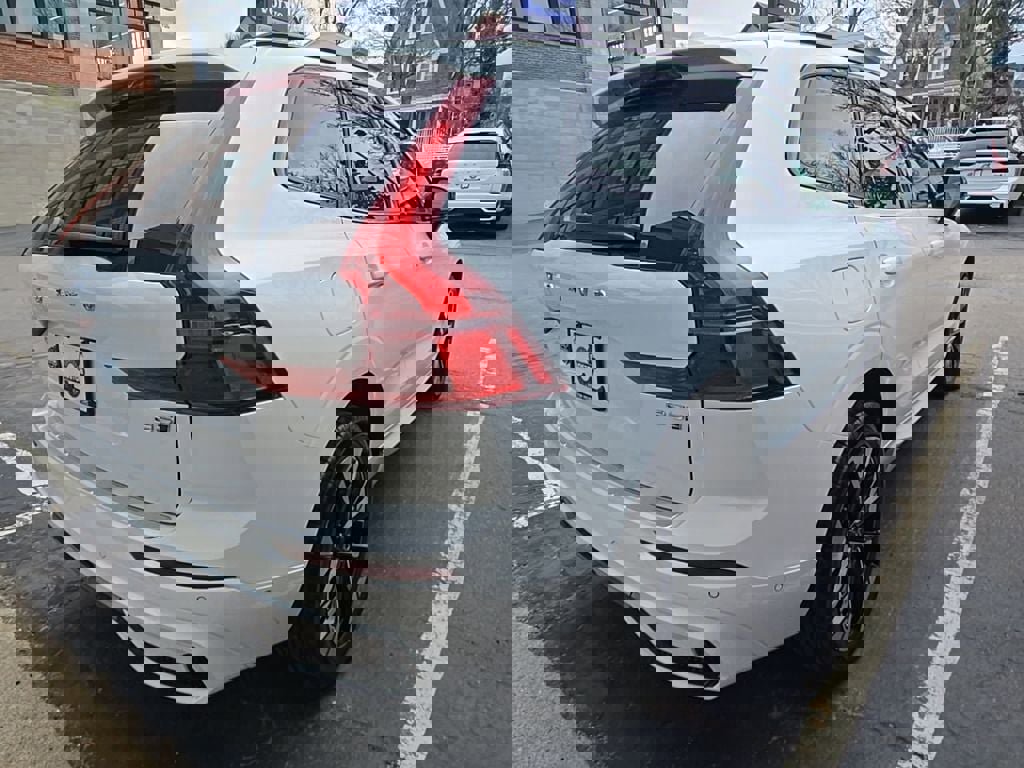 New 2026 Volvo XC60 B5 Plus w/ Protection Package Premier image 8