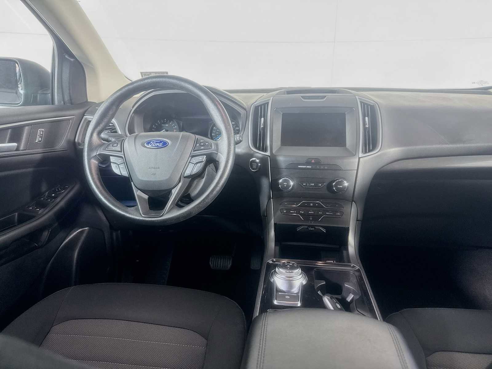 Used 2020 Ford Edge SE AWD/4WD image 19