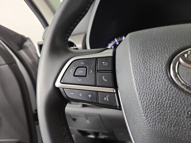 Used 2025 Toyota Highlander LE AWD/4WD image 23
