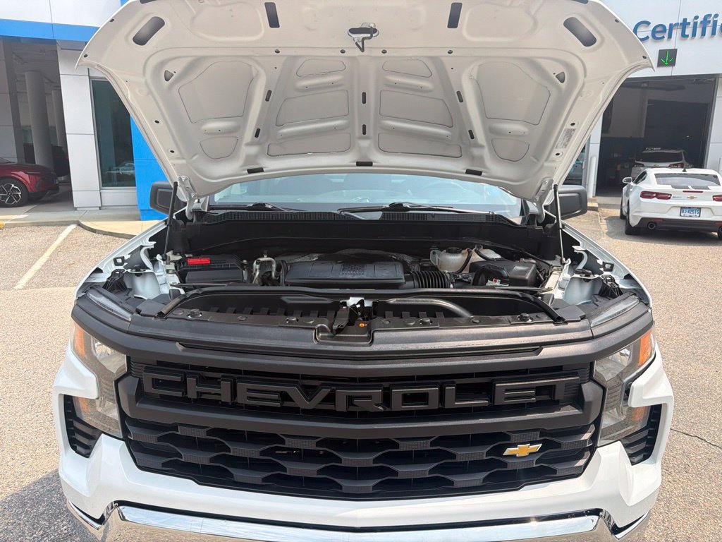 Certified 2025 Chevrolet Silverado 1500 W/T RWD image 11