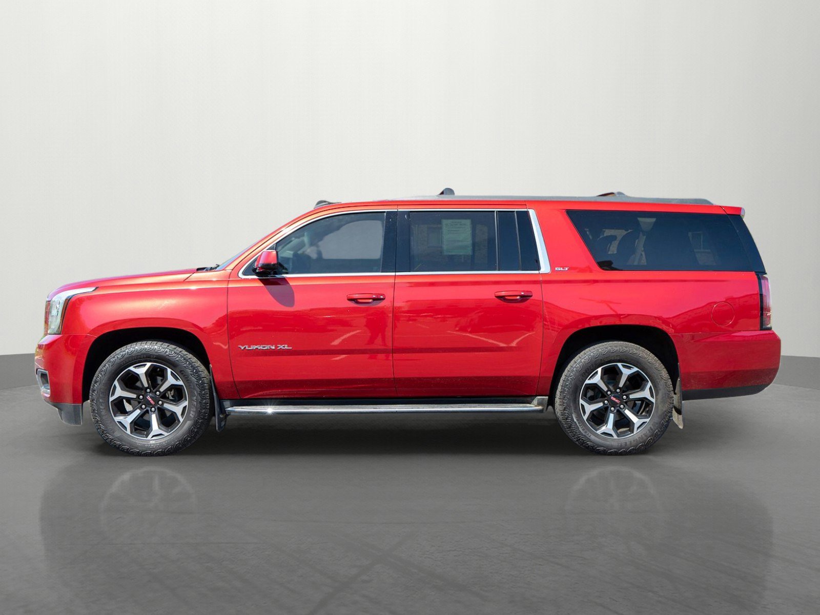 Used 2015 GMC Yukon XL SLT w/ HD Trailering Package AWD/4WD image 4