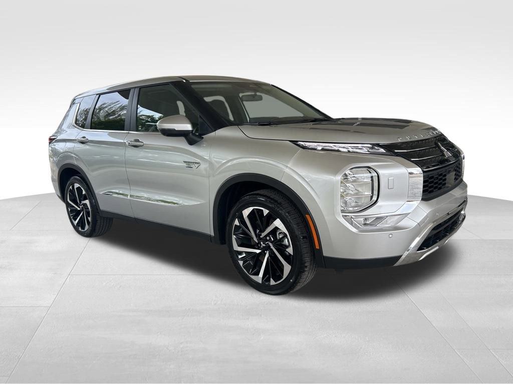 New 2025 Mitsubishi Outlander SE image 2