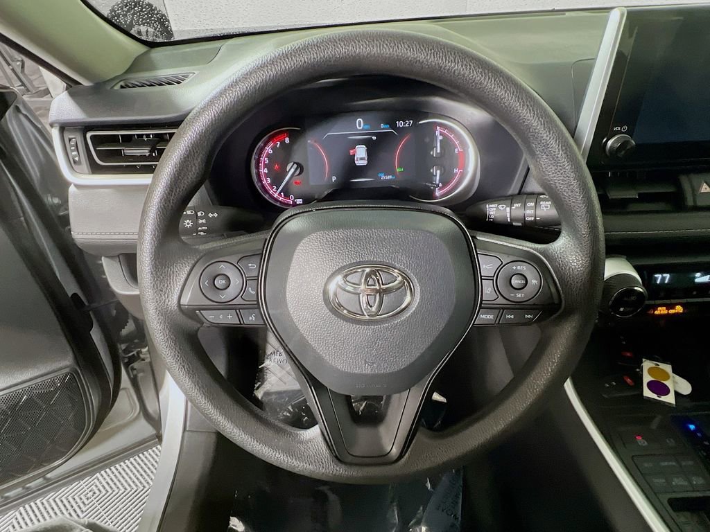 Certified 2025 Toyota RAV4 XLE AWD/4WD image 11