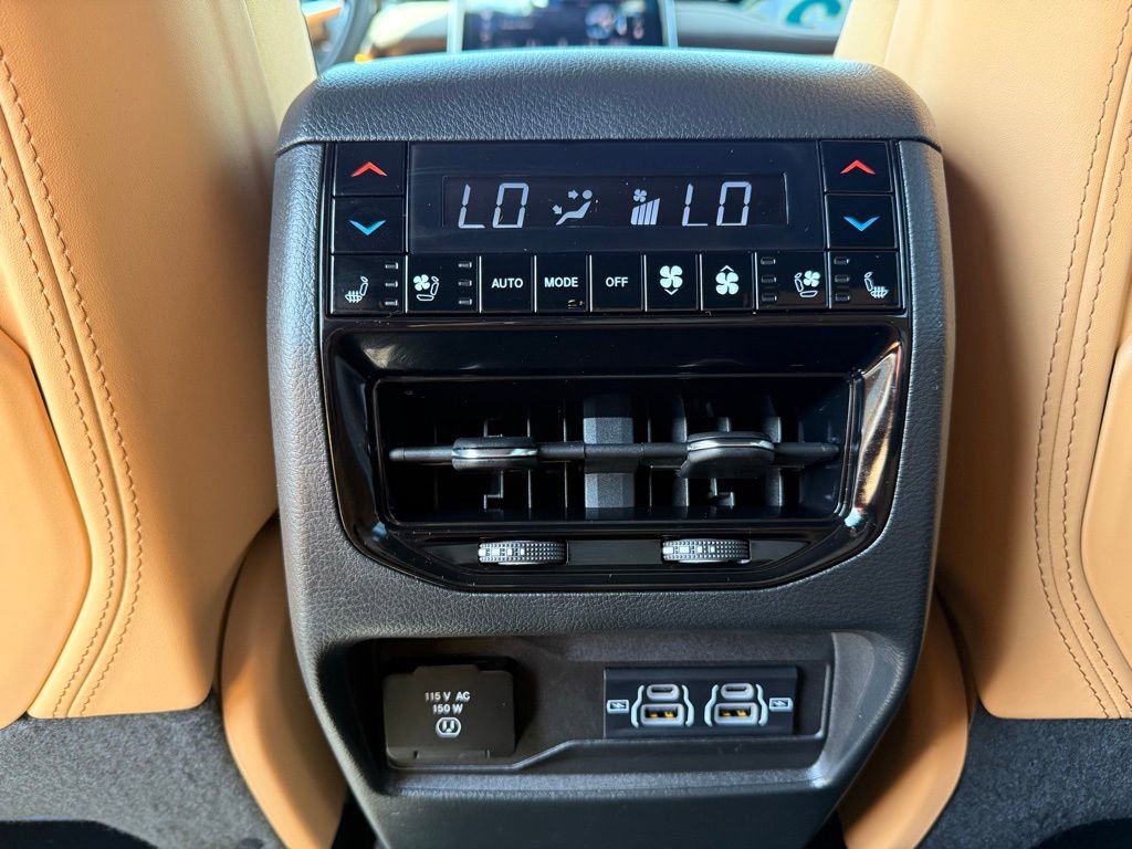 Certified 2024 Jeep Grand Cherokee Summit AWD/4WD image 23