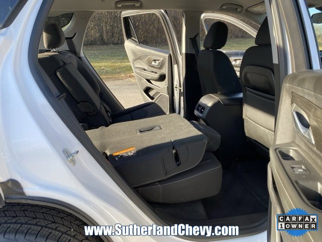Used 2024 GMC Terrain SLE image 38