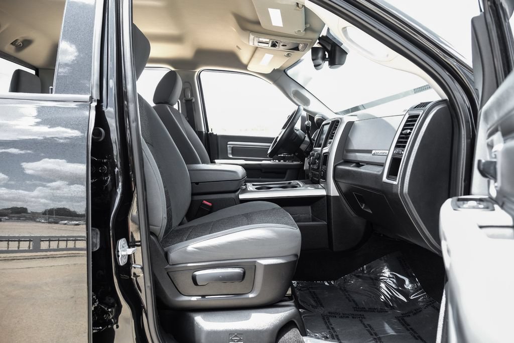Used 2017 RAM 3500 Big Horn AWD/4WD image 36