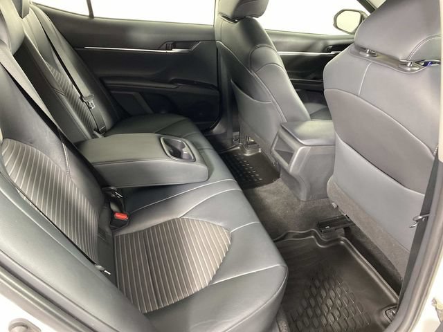 Used 2019 Toyota Camry SE FWD image 12