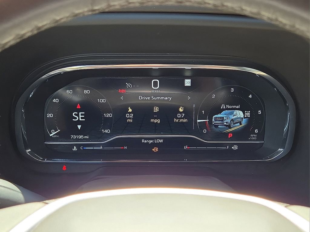 Used 2022 GMC Yukon XL SLT w/ SLT Luxury Package image 27