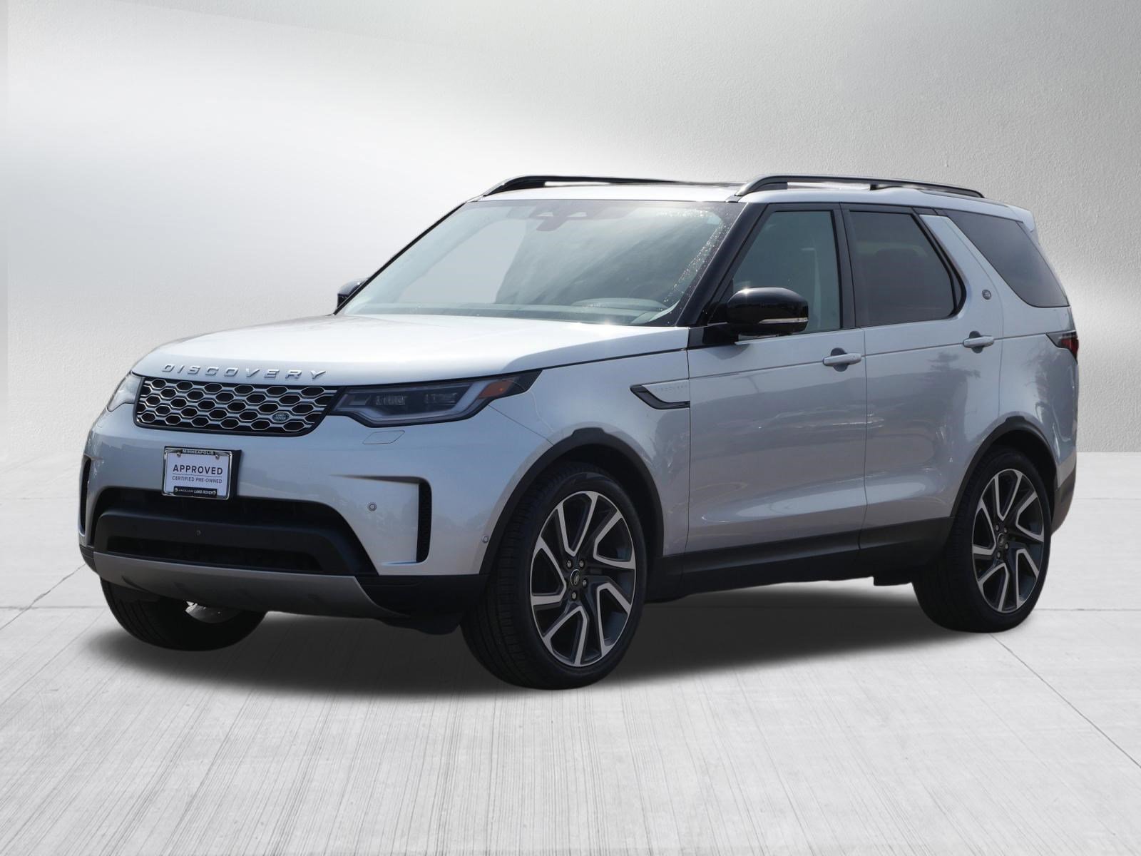 Certified 2024 Land Rover Discovery S AWD/4WD video 1