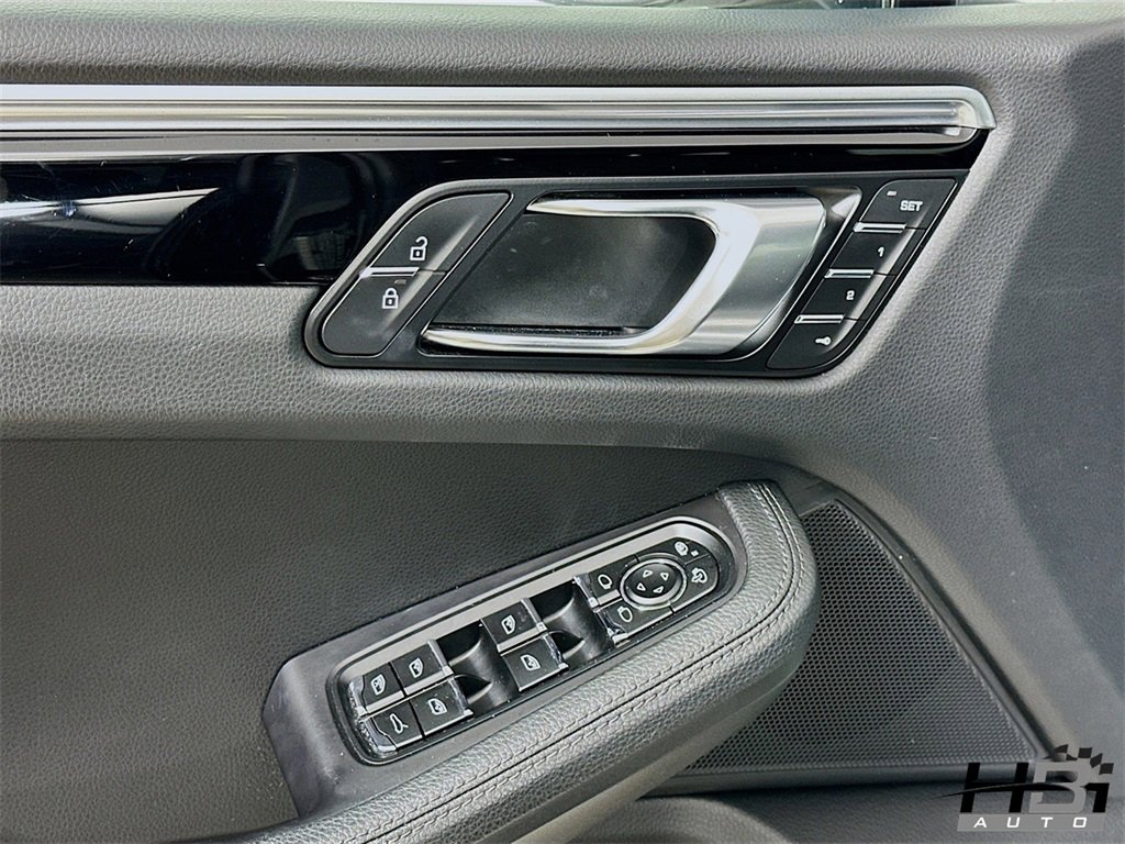 Used 2021 Porsche Macan S image 14