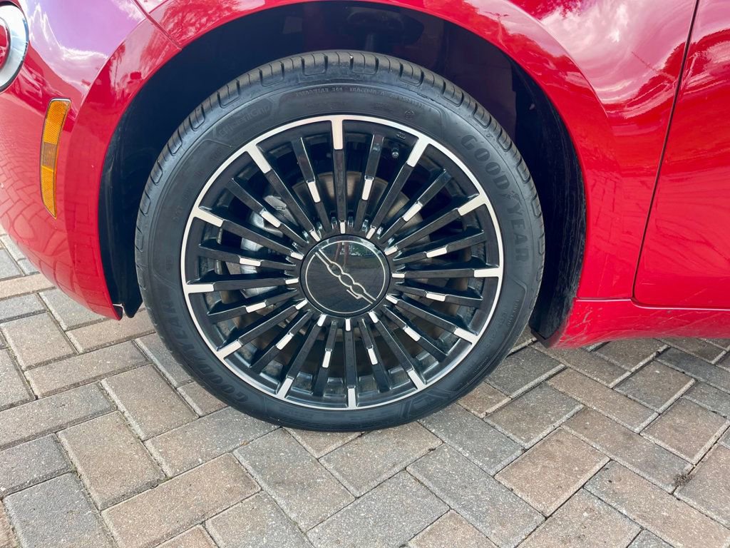 Used 2024 FIAT 500 e (RED) image 10