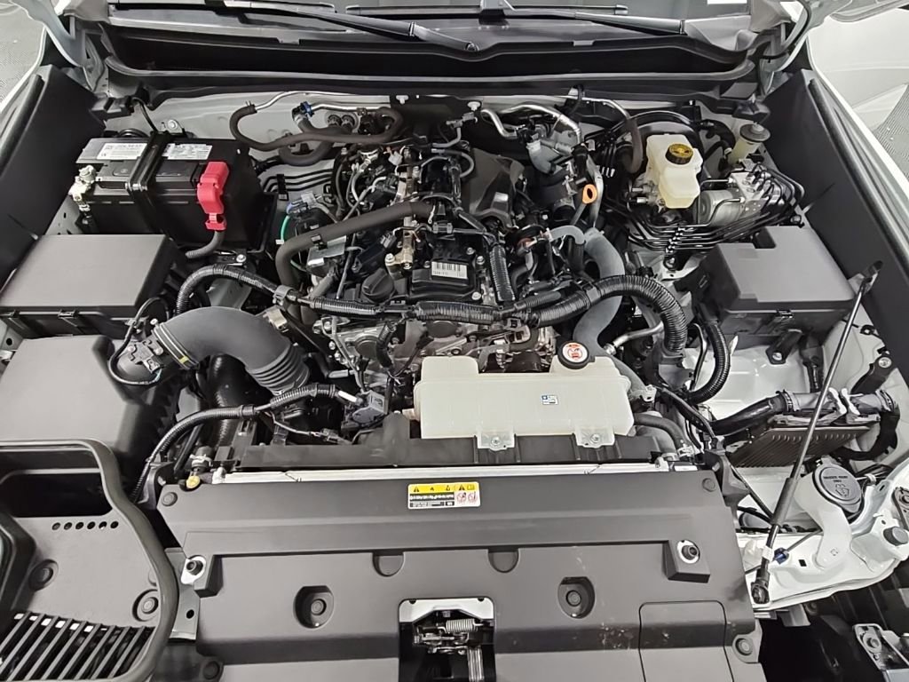 Used 2024 Toyota Tacoma SR image 40