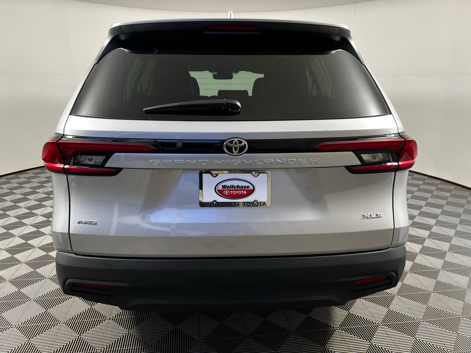 Certified 2025 Toyota Grand Highlander AWD image 6