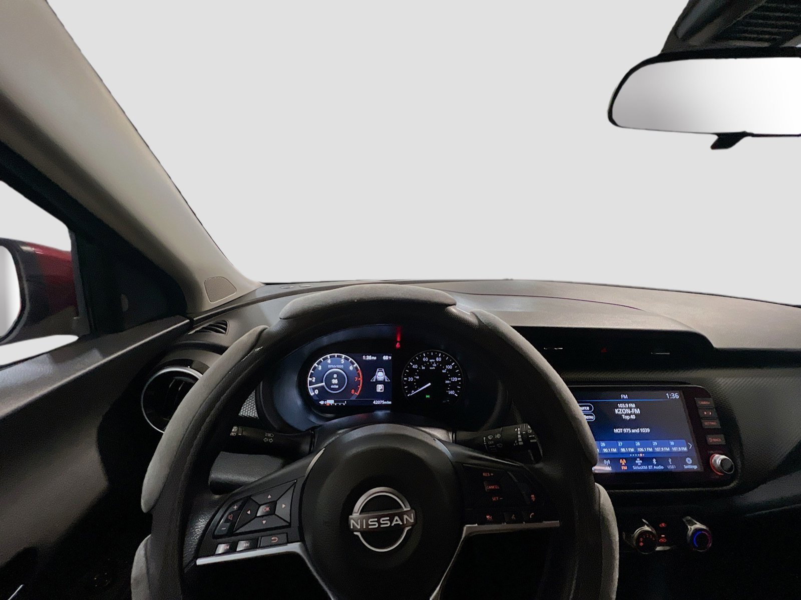 Used 2023 Nissan Kicks SV FWD image 7