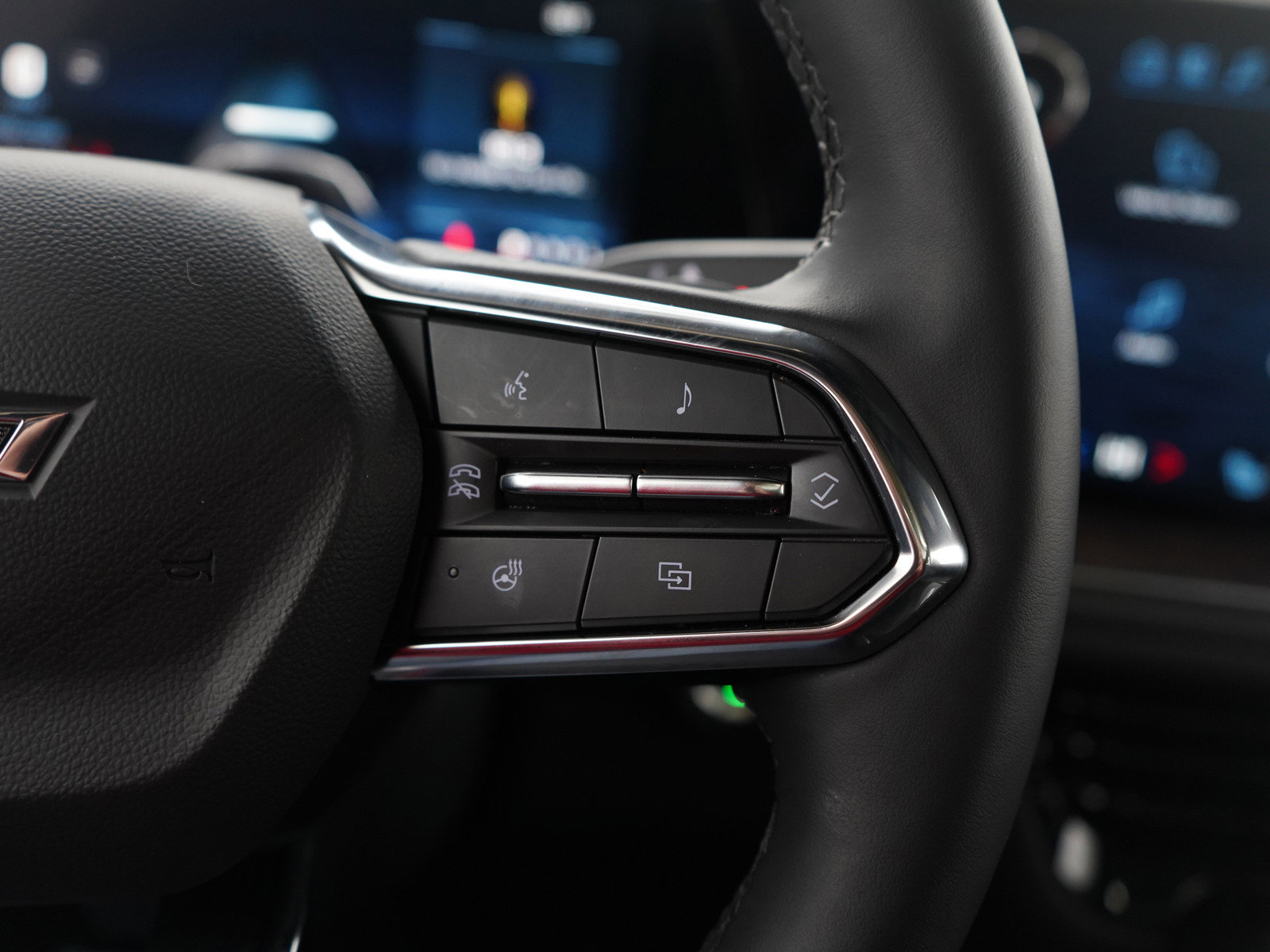 Used 2025 Chevrolet Tahoe Z71 w/ Z71 Off-Road Package image 31