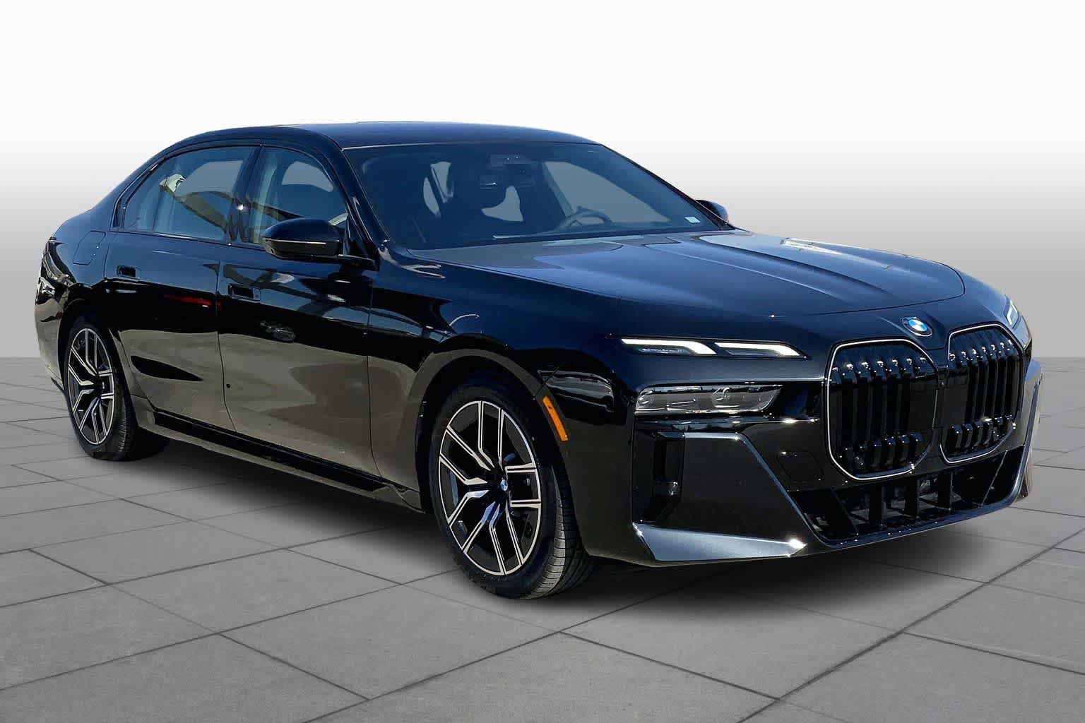 New 2026 BMW 740i xDrive AWD/4WD image 2