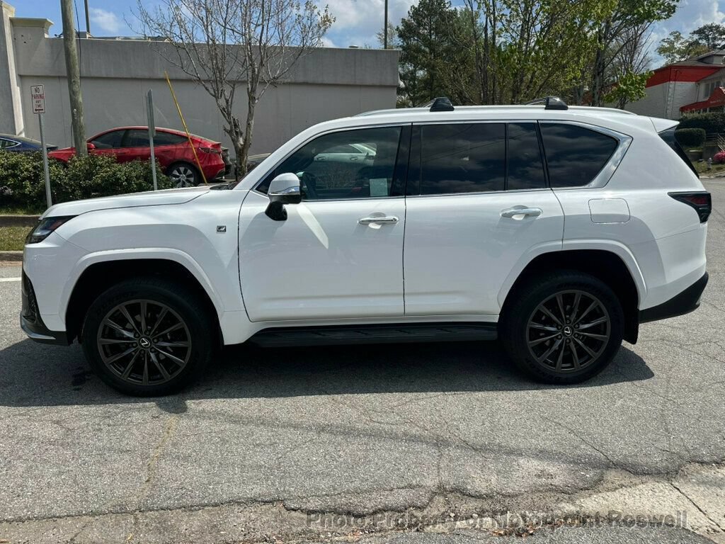 Used 2025 Lexus LX 600 F Sport AWD/4WD image 9