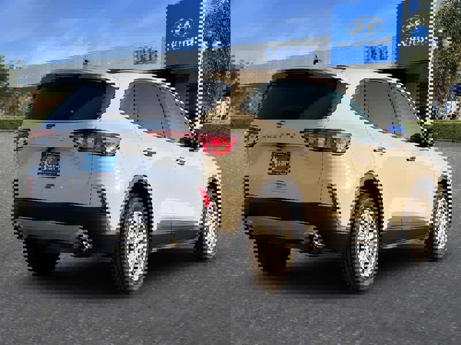 Used 2020 Ford Escape S image 3