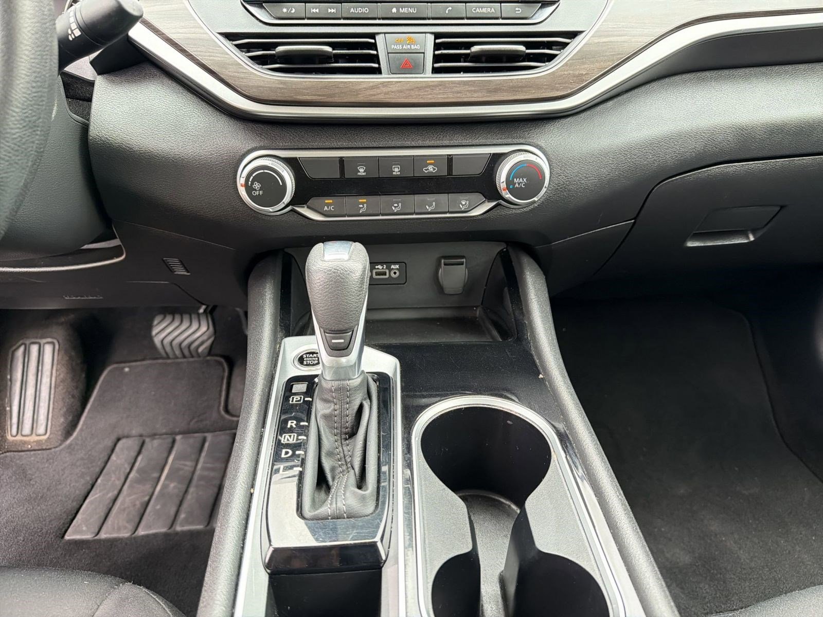 Used 2024 Nissan Altima 2.5 SV image 17