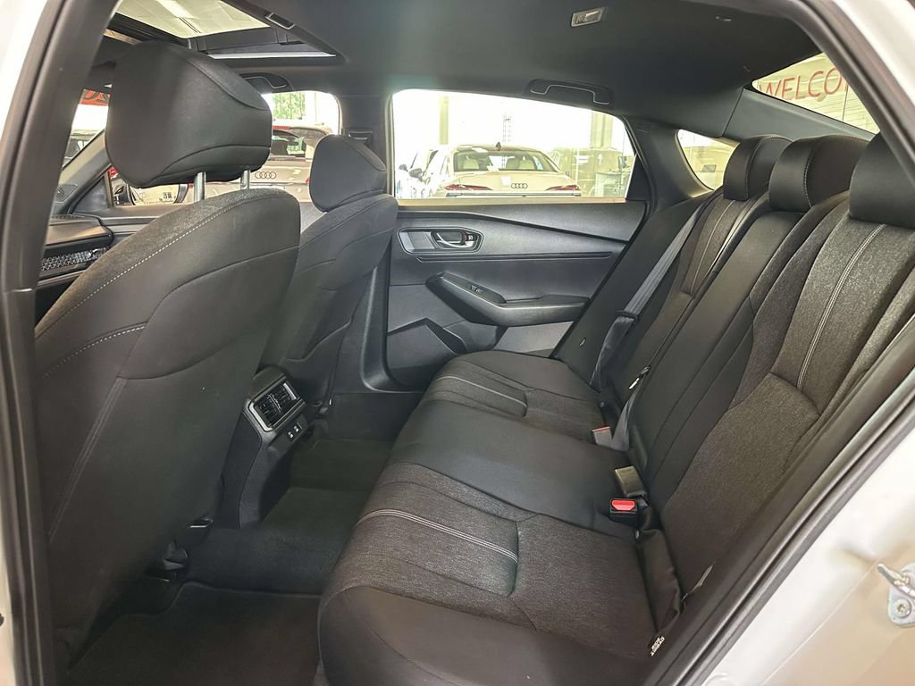 Used 2025 Honda Accord Sport image 13