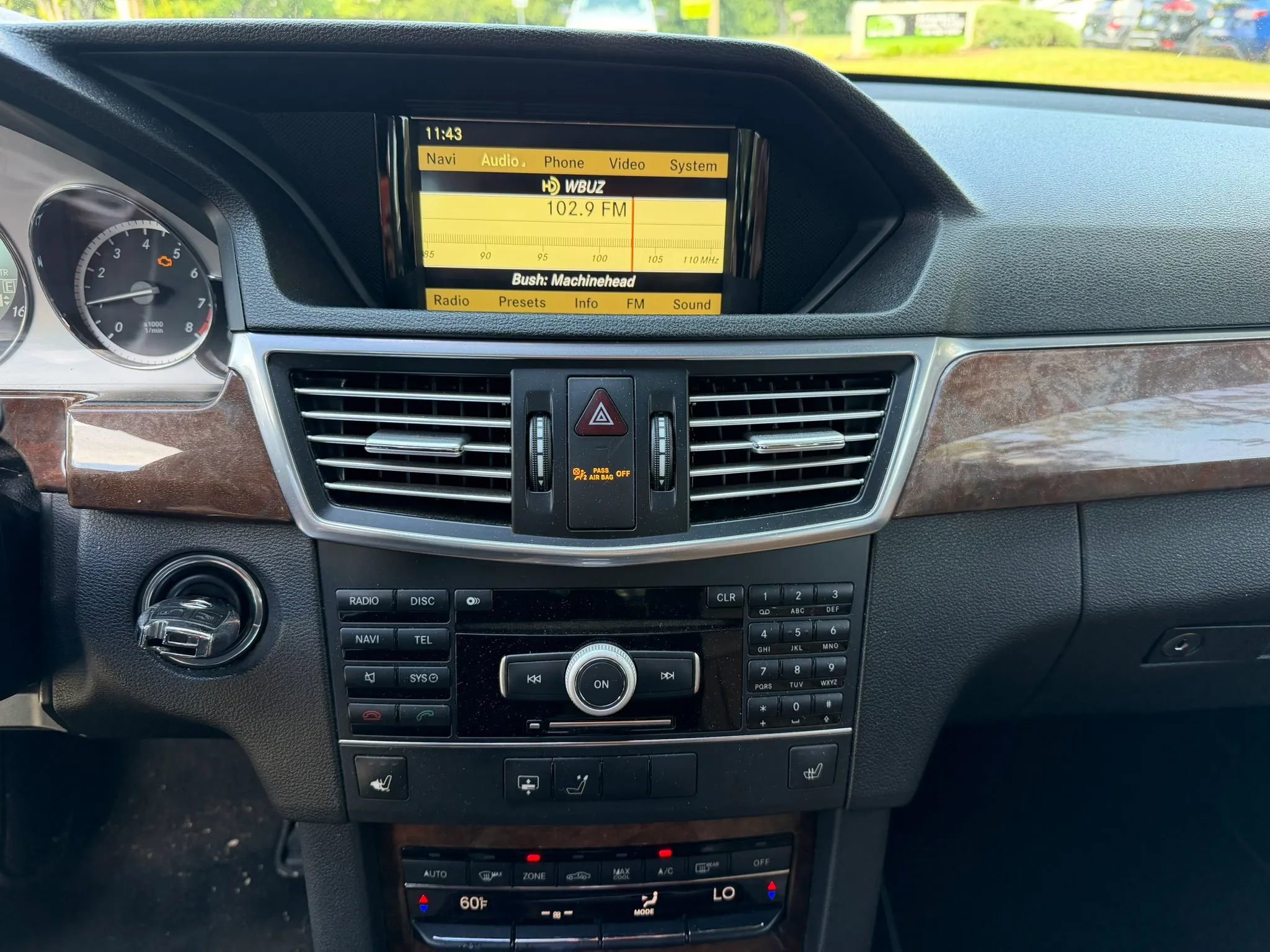 Used 2011 Mercedes-Benz E 350 Sedan image 15