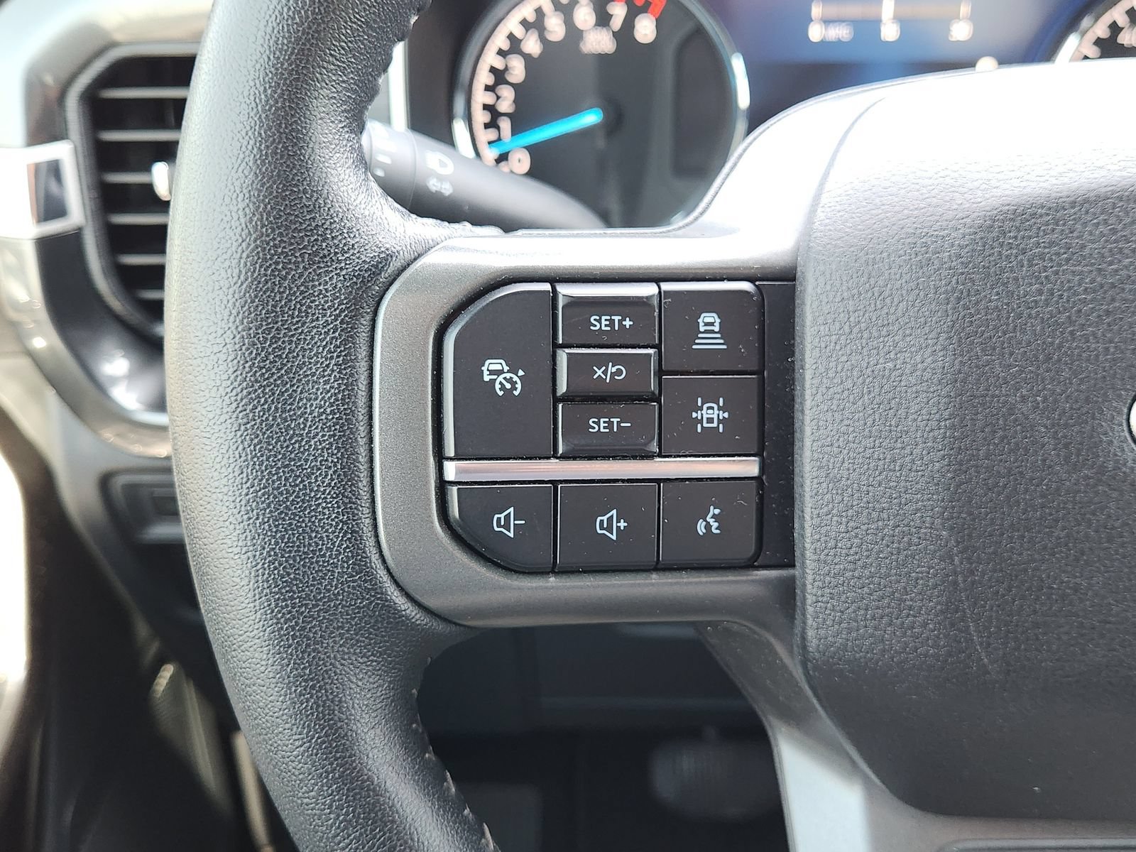 Used 2021 Ford F150 XLT w/ Equipment Group 302A High RWD image 31