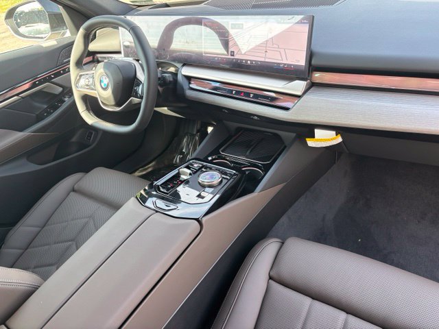 New 2027 BMW 530i xDrive w/ Premium Package AWD/4WD image 27