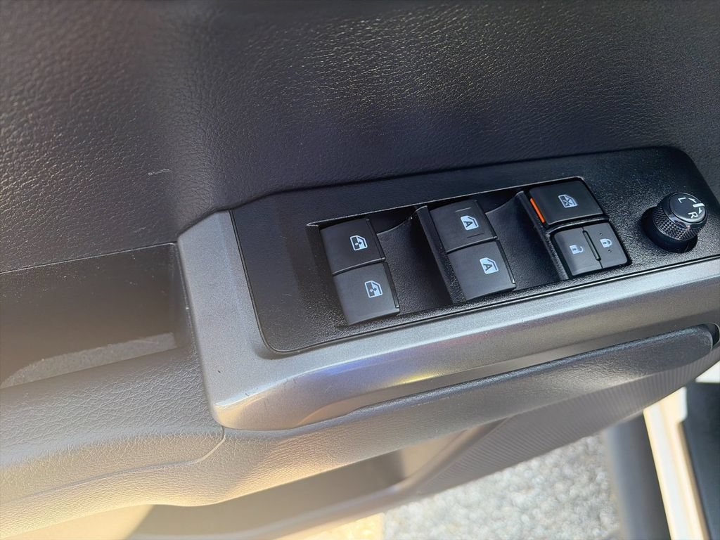 Used 2023 Toyota Tacoma TRD Off-Road AWD/4WD image 13