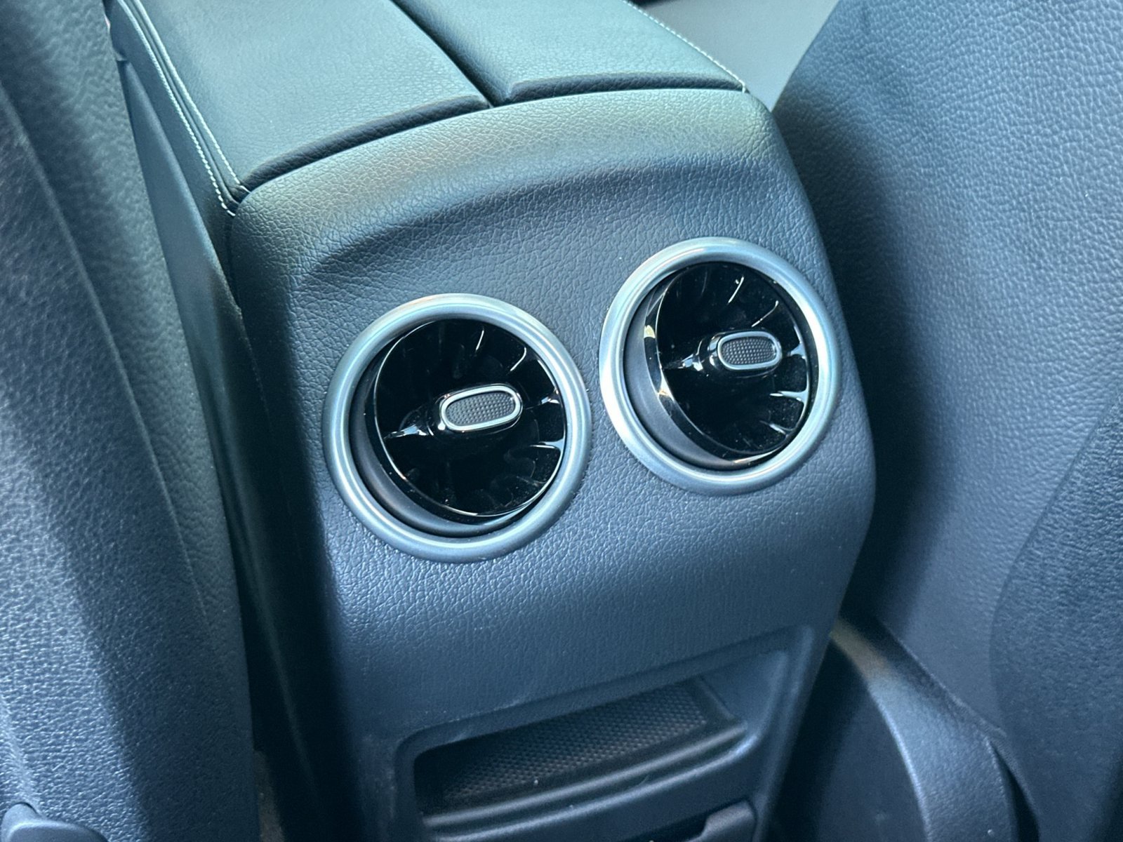 Certified 2026 Mercedes-Benz GLB 250 image 13