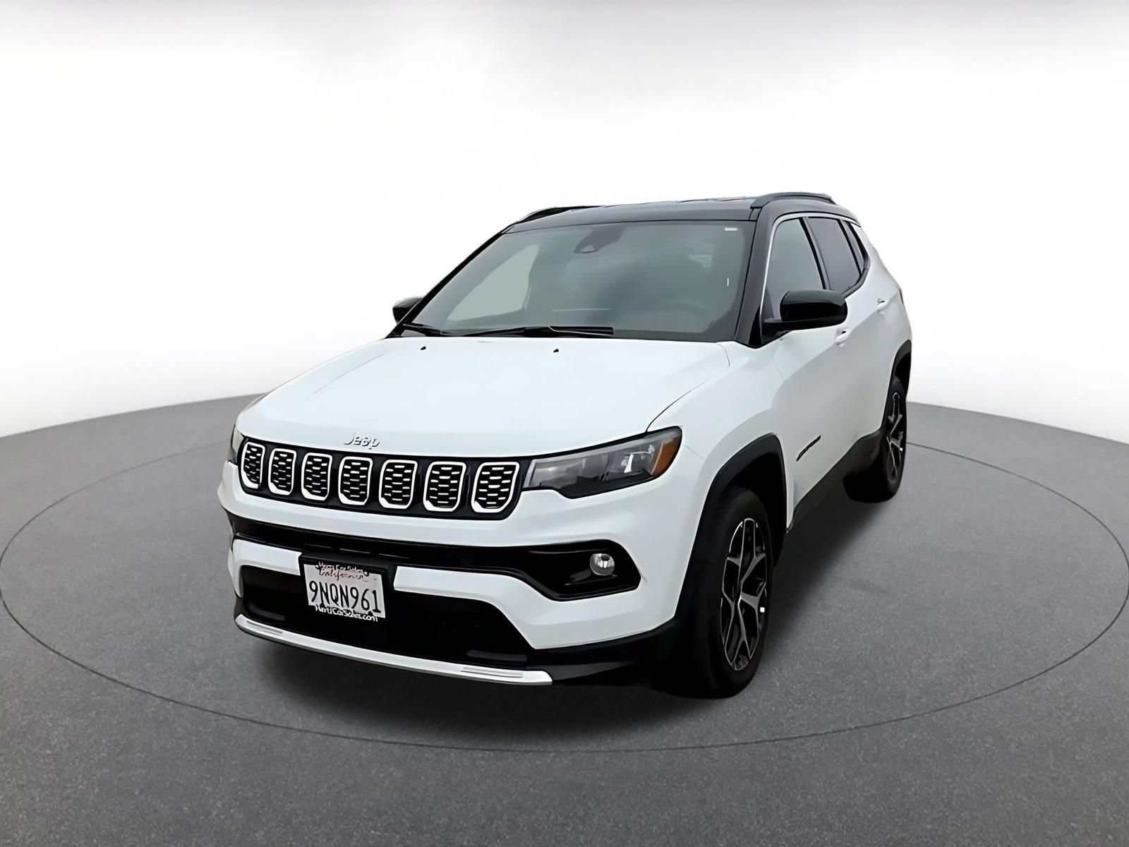 Used 2025 Jeep Compass Limited AWD/4WD image 6